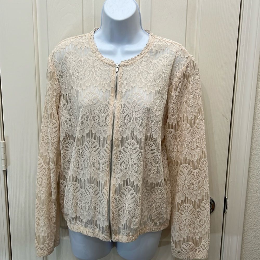 Tempted Jacket Large Floral Lace Cropped Elastic Waist Long Sleeve Cream Beige